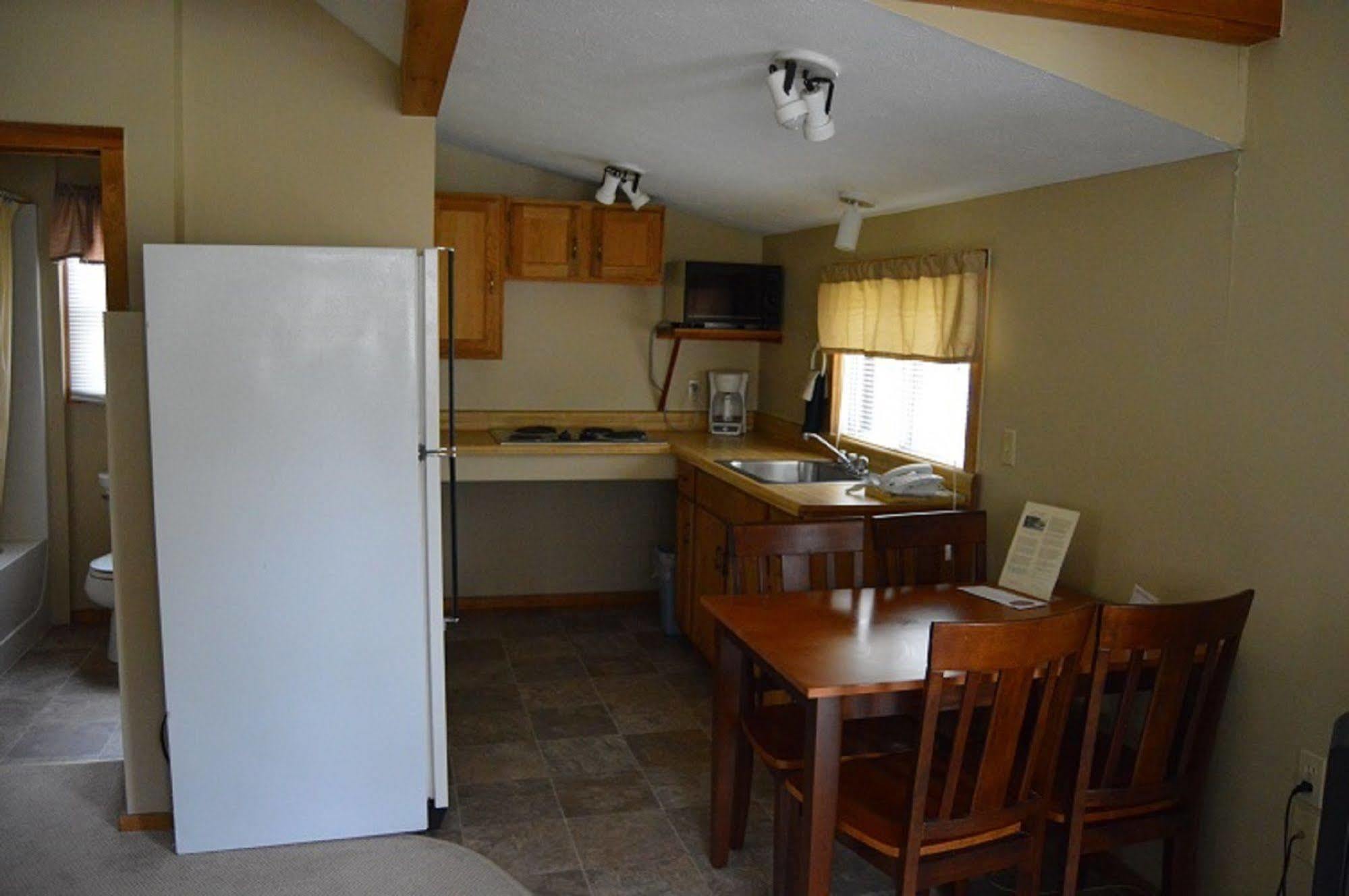 Kennebunk Gallery Motel And Cottages ภายนอก รูปภาพ